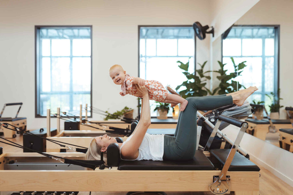 Reformer pilates mor og barn